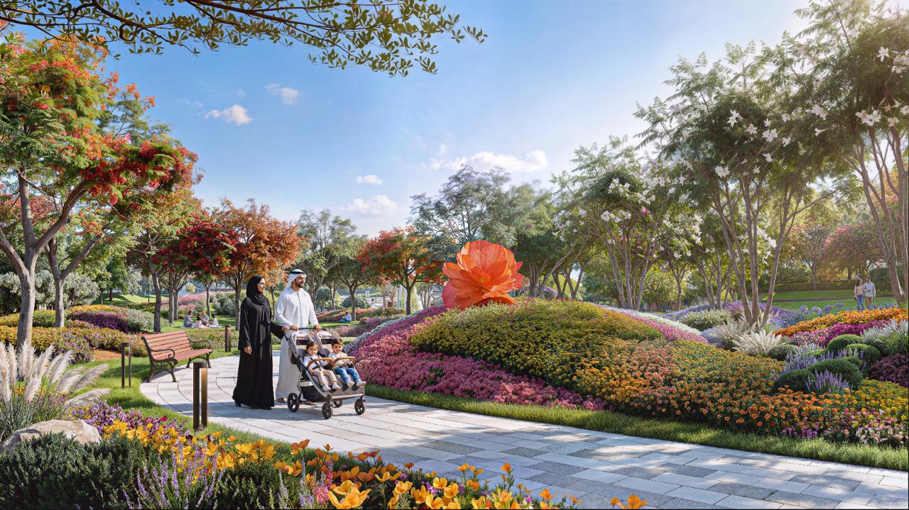 Azizi Florence Sharjah &mdash; the planted park promenade